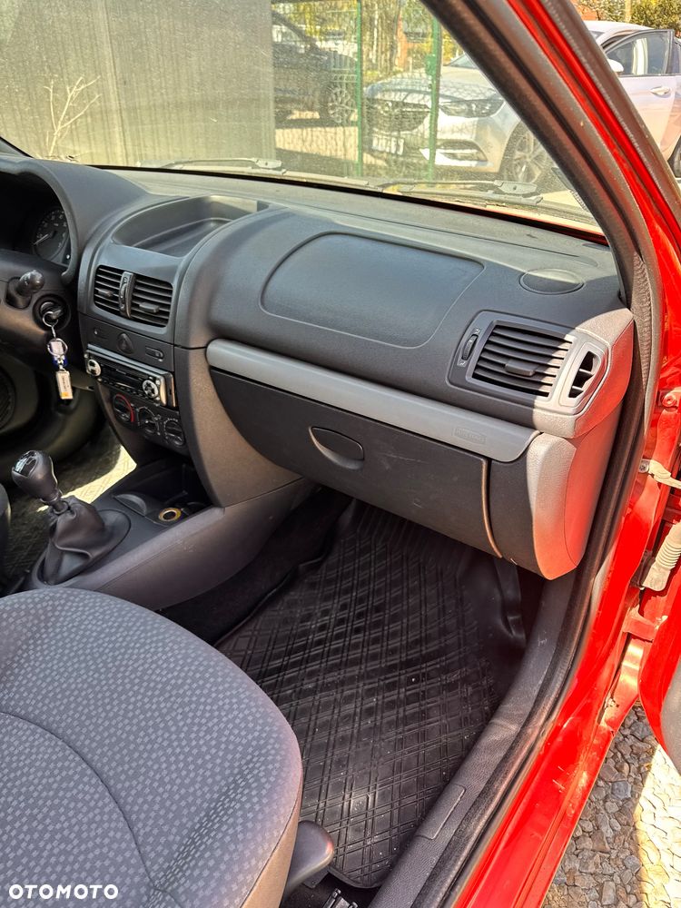 Renault Clio 1.2 Access - 24