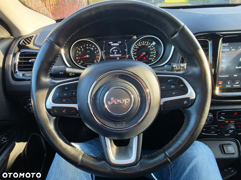 Jeep Compass 1.4 MultiAir Sport - 23