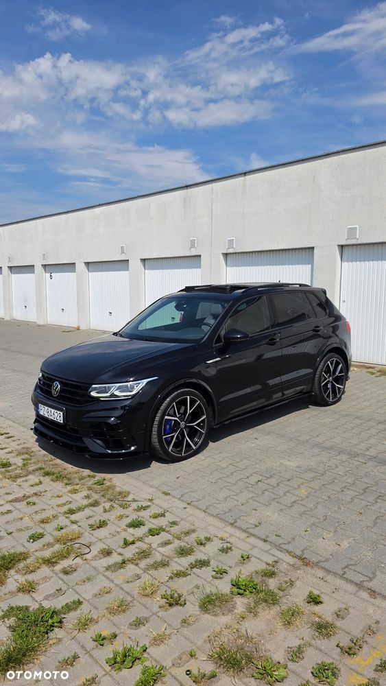 Volkswagen Tiguan - 1