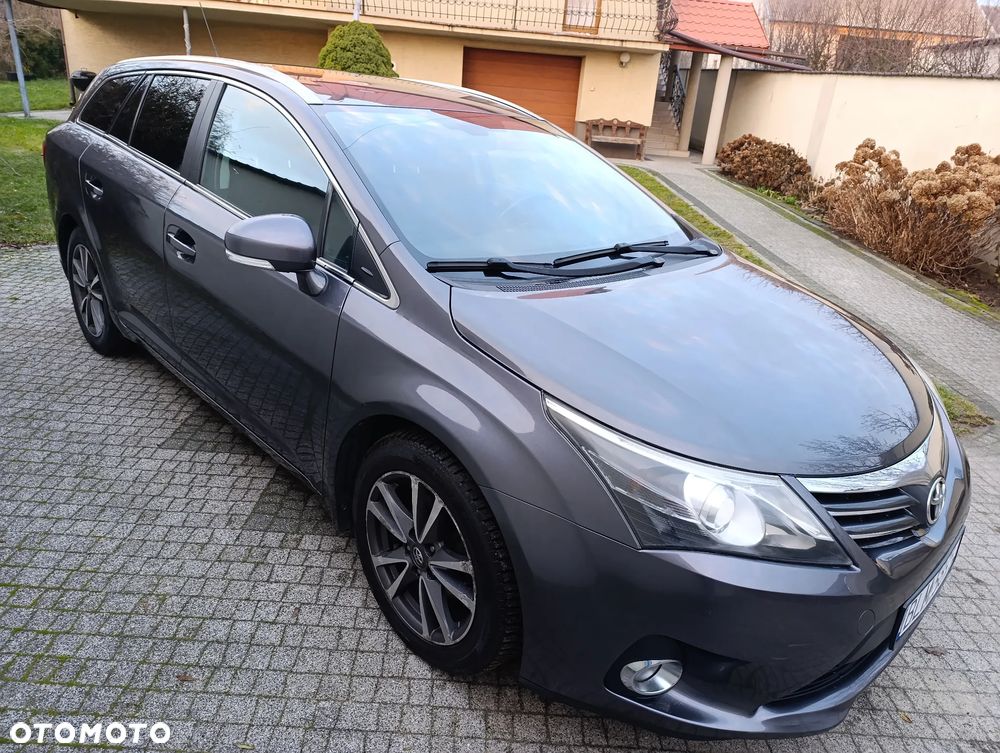 Toyota Avensis 2.0 D-4D - 9