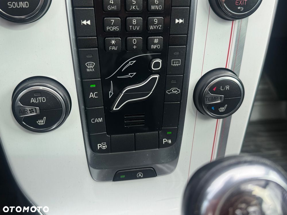 Volvo XC 40 ver-d4-scr-awd-inscription - 20