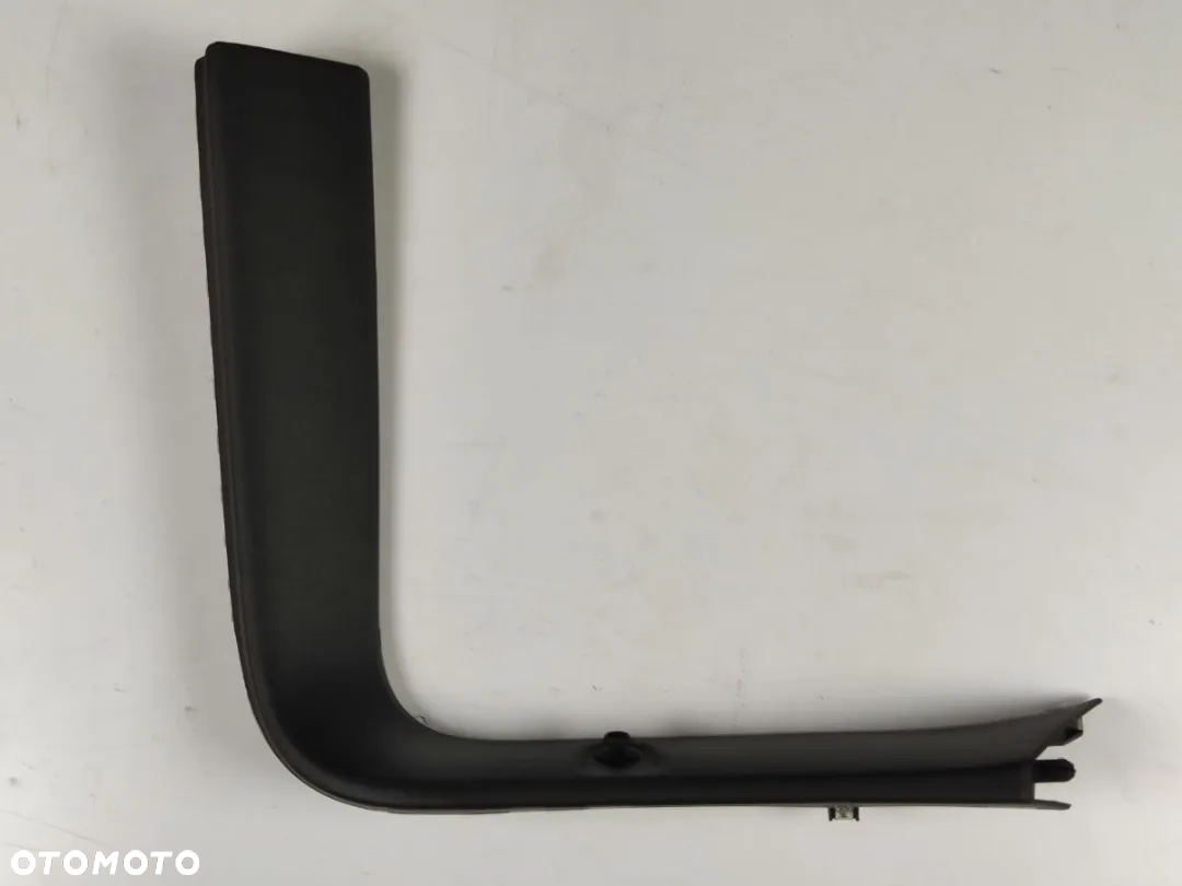 VOLVO XC40 17-21r Poszycie Klapy Bagażnika Prawe - 7