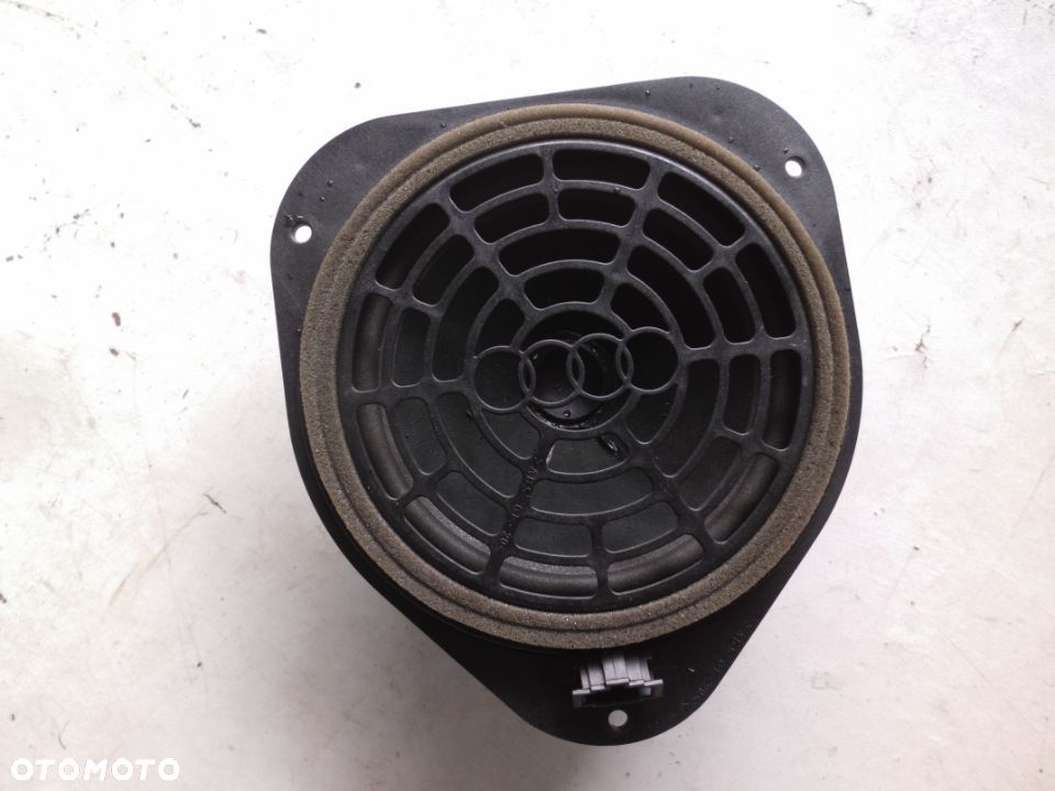AUDI A5 A4 GŁOŚNIKI BANG OLUFSEN 8T0035411A POSIADAM DWIE SZTUKI O TAKIM OZNACZENIU - 3