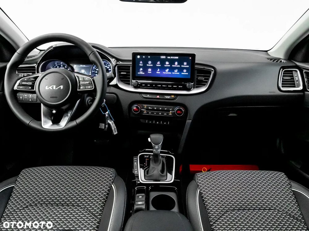 Kia XCeed 1.5 T-GDI L DCT - 30