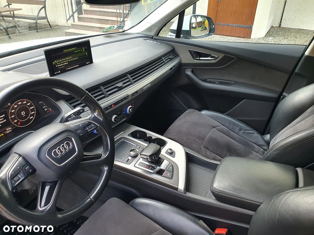 Audi Q7 3.0 TDI ultra Quattro Tiptronic - 12