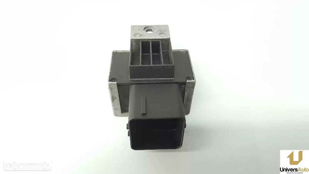 CAIXA PRÉ AQUECIMENTO NISSAN NV200 / EVALIA AUTOBUS 2013 -110678071R - 2