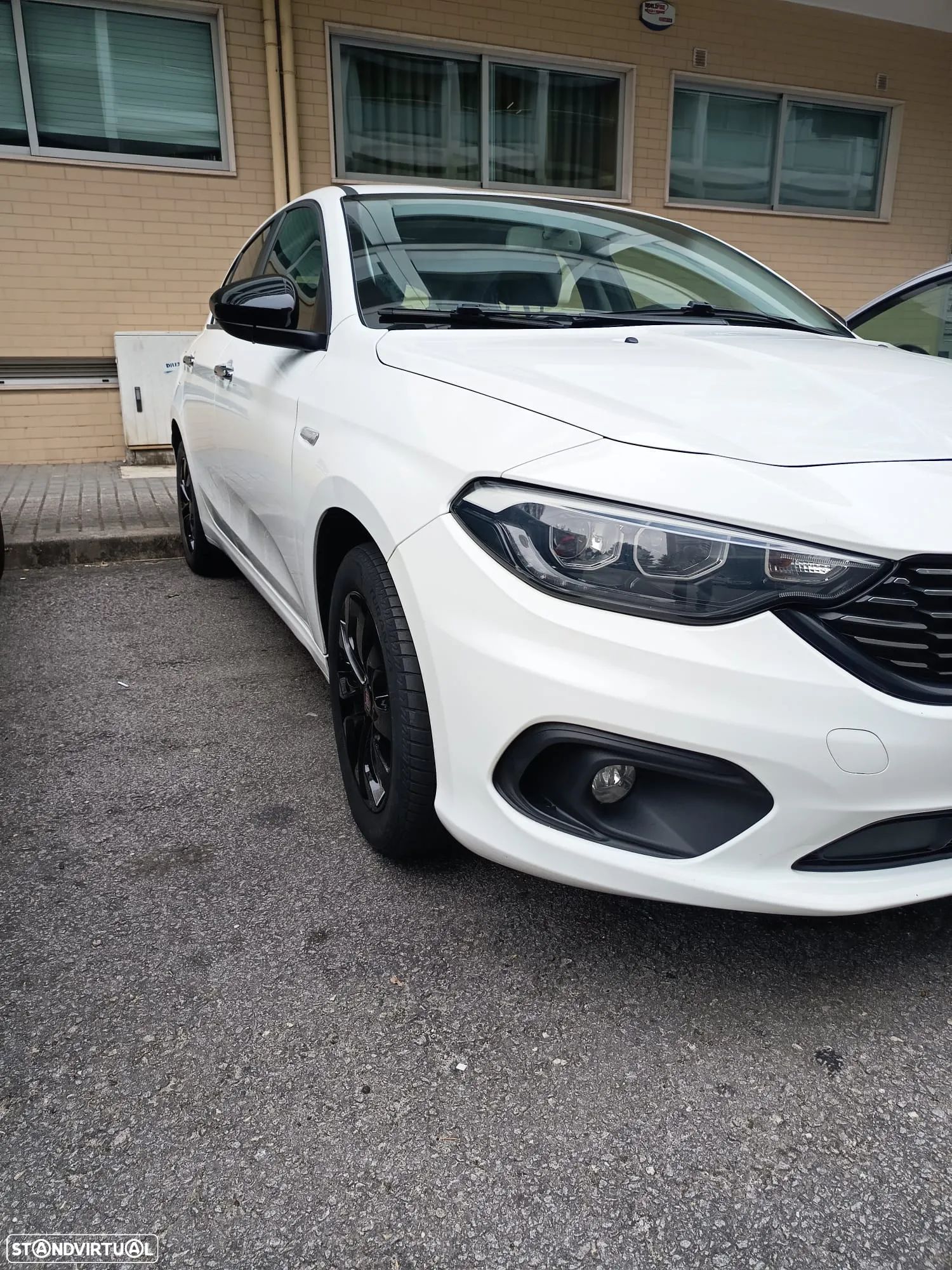 Fiat Tipo 1.3 M-Jet Lounge Tech - 1