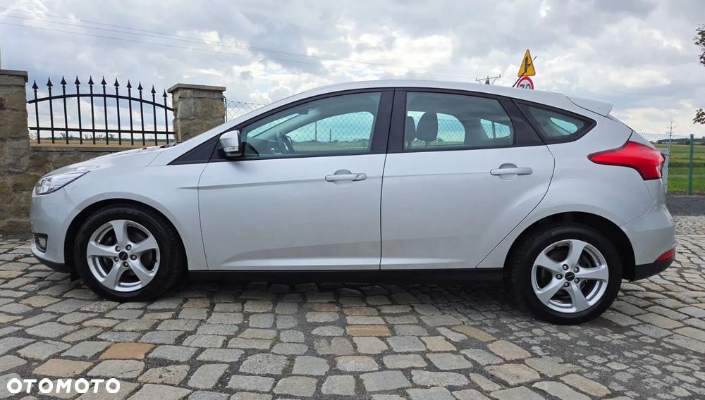 Ford Focus 1.0 EcoBoost Trend - 6