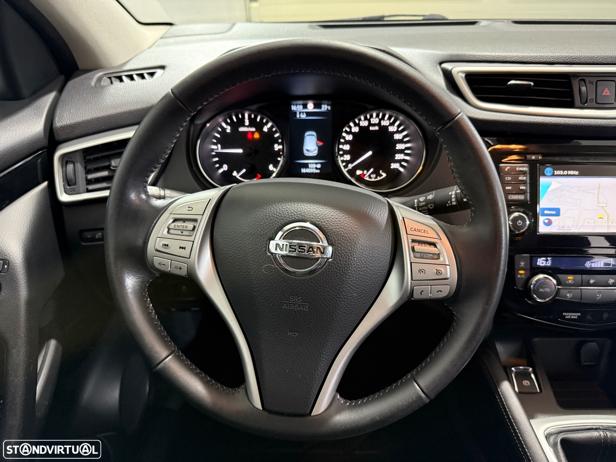 Nissan Qashqai 1.5 dCi Tekna - 23