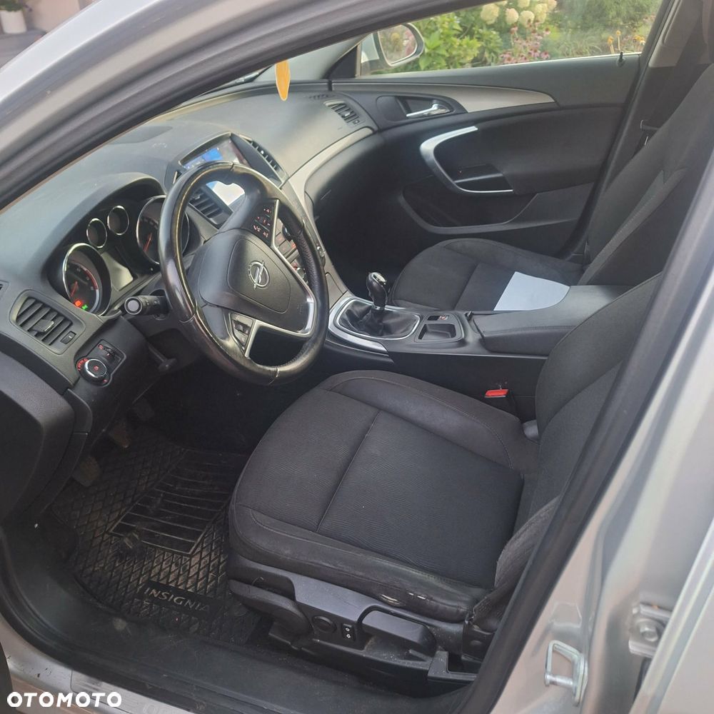 Opel Insignia 1.8 - 6