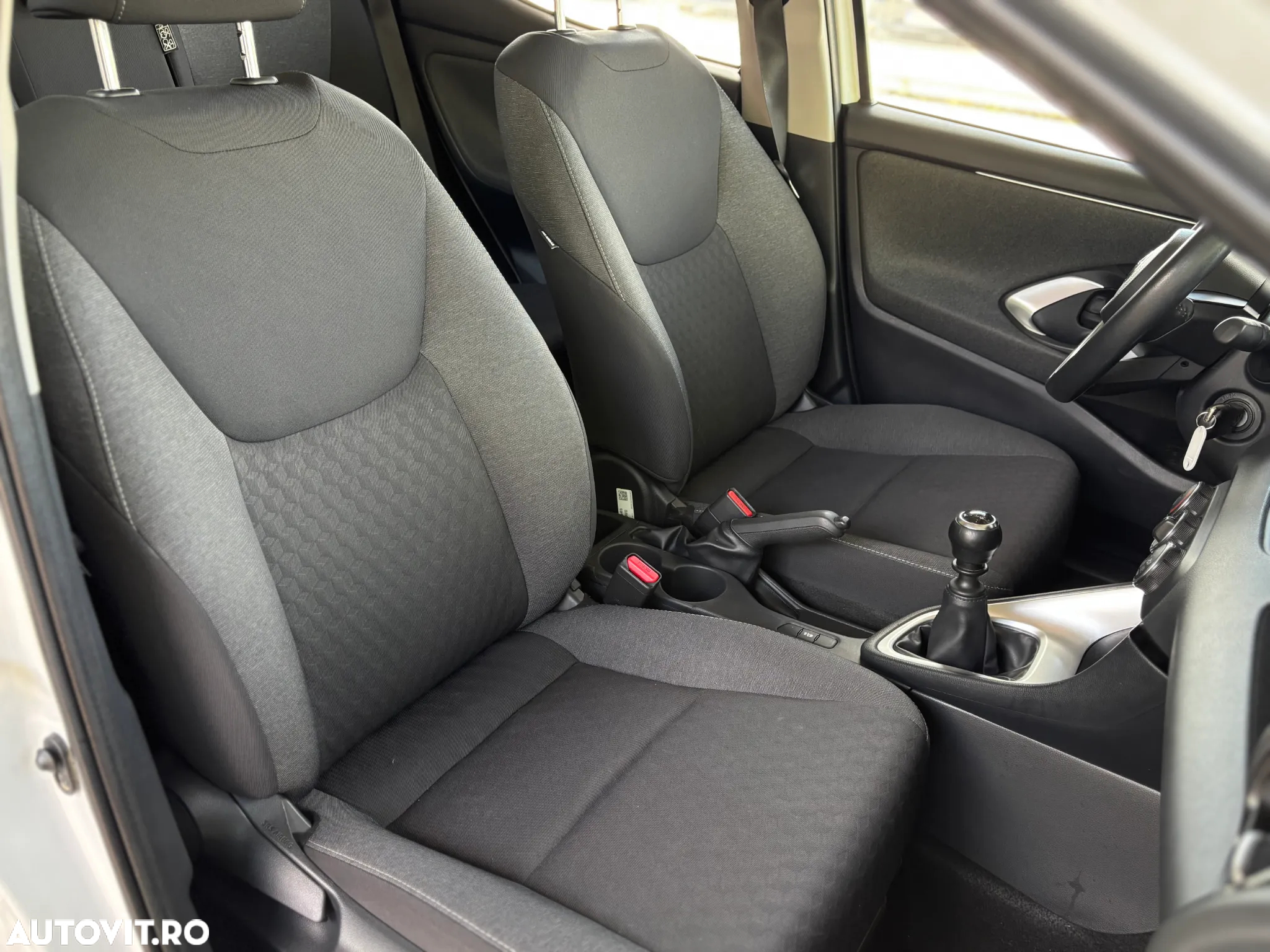 Toyota Yaris - 13