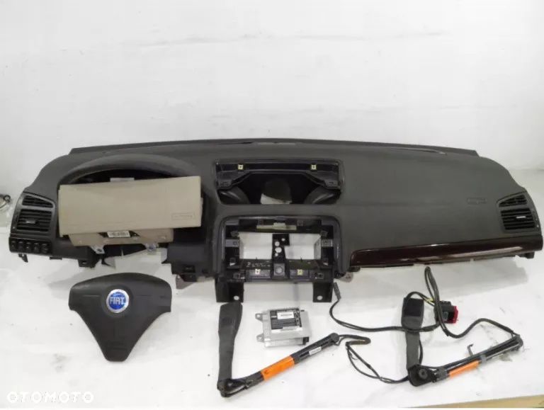 CROMA OPEL NAPINACZ PASA PODUSZKA ORYGINAŁ - 1