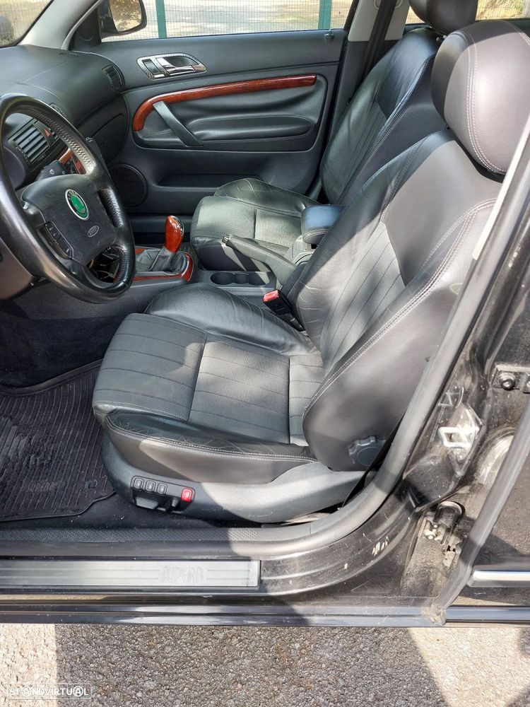 Skoda Superb 1.9 TDi Elegance - 13