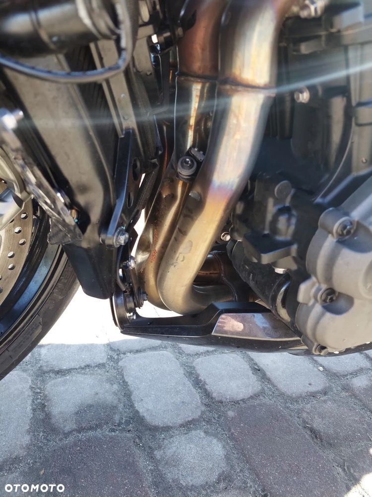 Triumph Speed Triple - 12