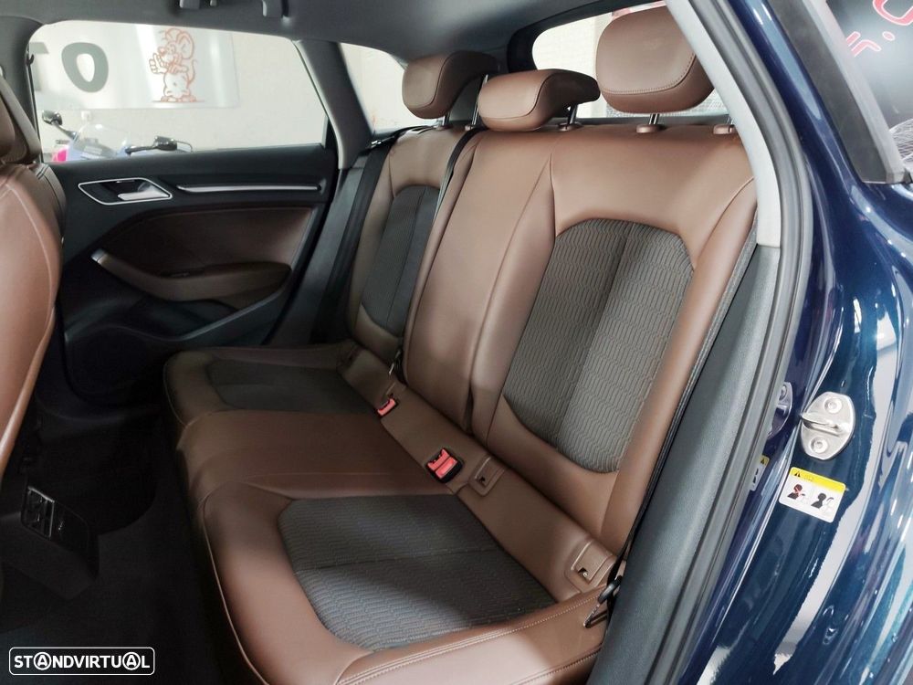 Audi A3 Sportback 1.0 TFSI Design S tronic - 12