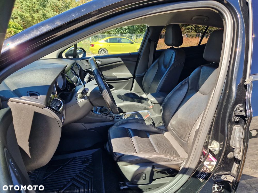 Opel Astra 1.6 CDTI Essentia S&S - 13