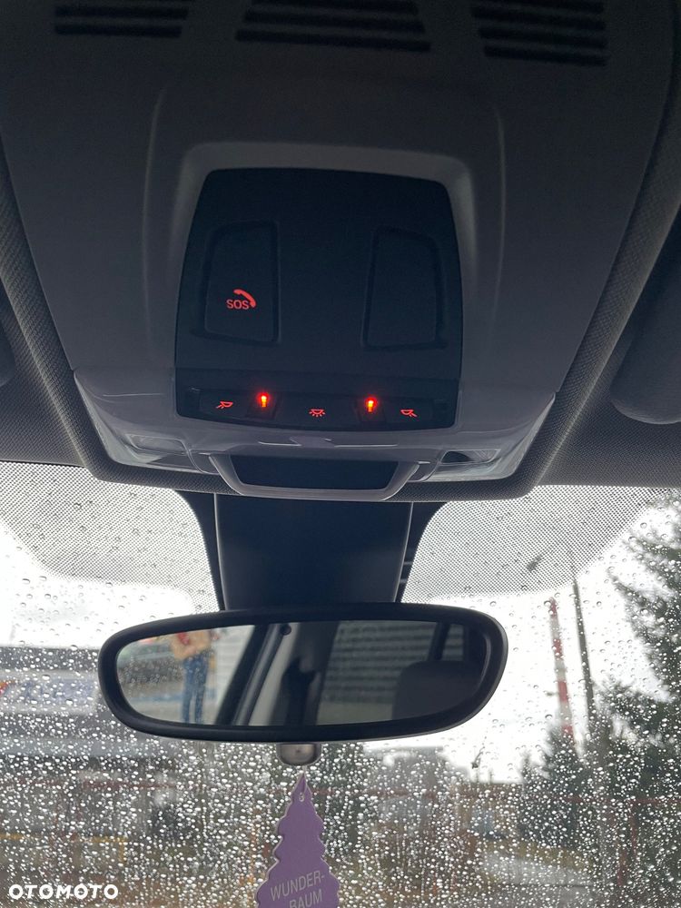 BMW X1 sDrive18i GPF xLine - 24