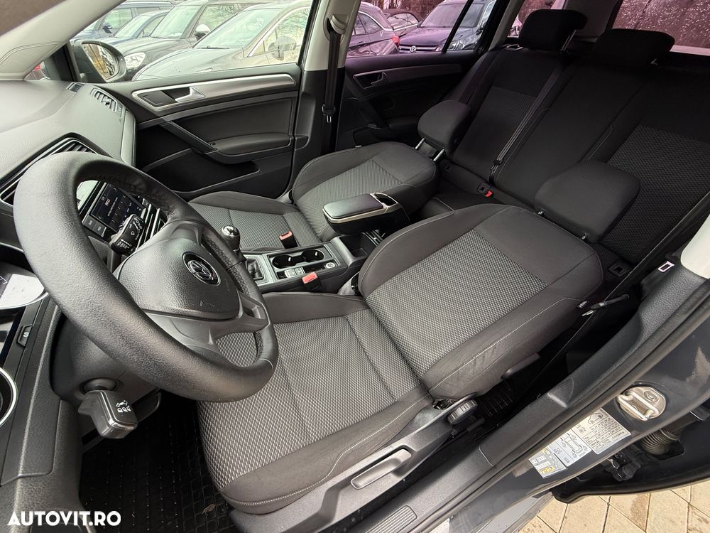 Volkswagen Golf 1.0 TSI (BlueMotion Technology) Comfortline - 22