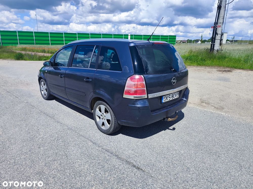 Opel Zafira - 8