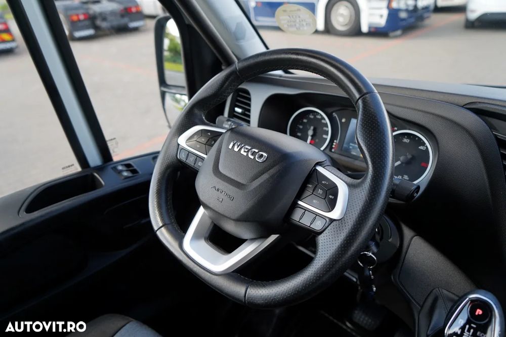 Iveco DAILY 35-180 / CONTAINER - CORTINĂ / AUTOMAT / DHOLLANDIA LIFT / GVWR: 3500 KG / 2021 - - 27