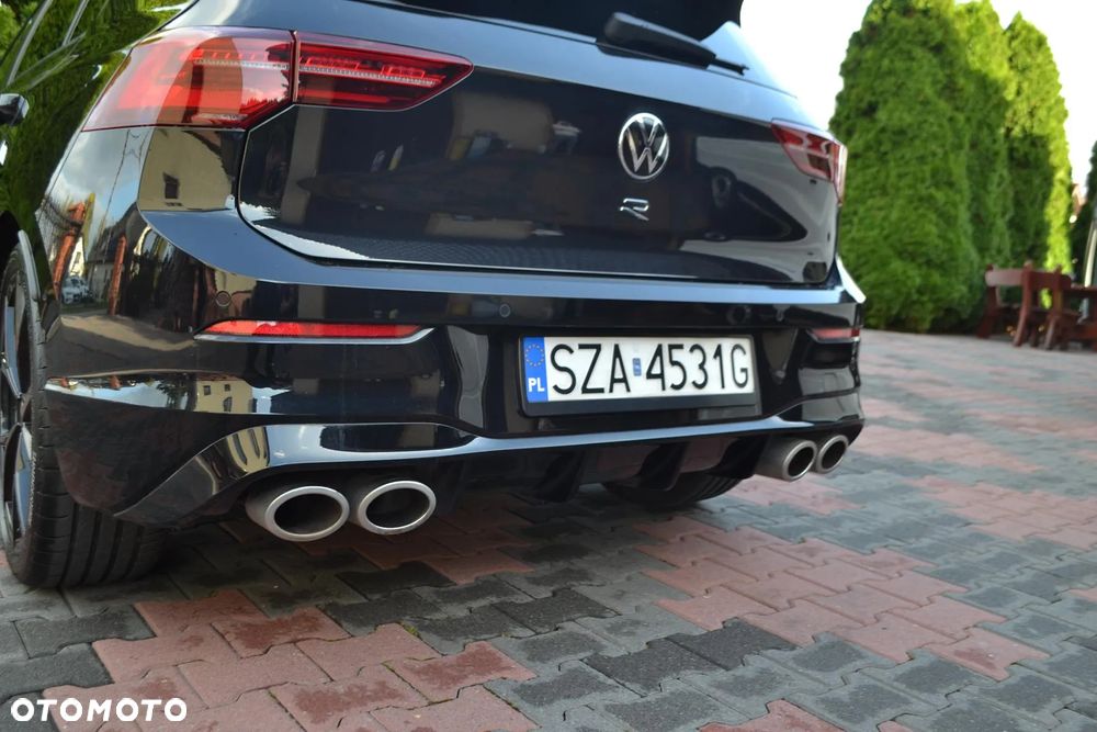Volkswagen Golf VIII 2.0 TSI 4Motion R DSG - 18