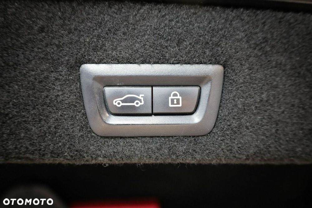 BMW Seria 7 - 16