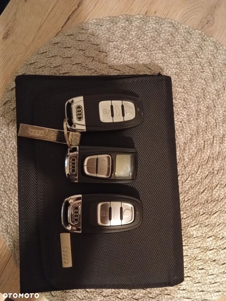 Audi A6 Avant 2.0 TDI Ultra S tronic - 23