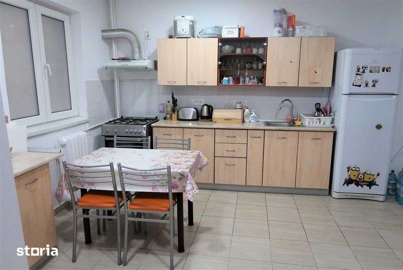 Apartament 3 camere Drumul Taberei bloc reabilitat termic — fotografia 3