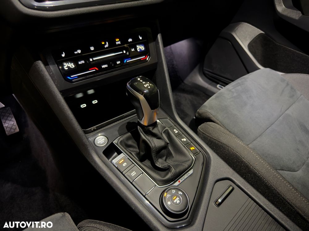 Volkswagen Tiguan 2.0 TDI SCR 4MOTION DSG Elegance - 8