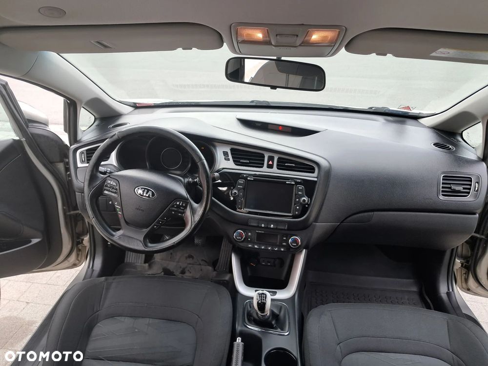 Kia Ceed 1.6 GDI L - 8