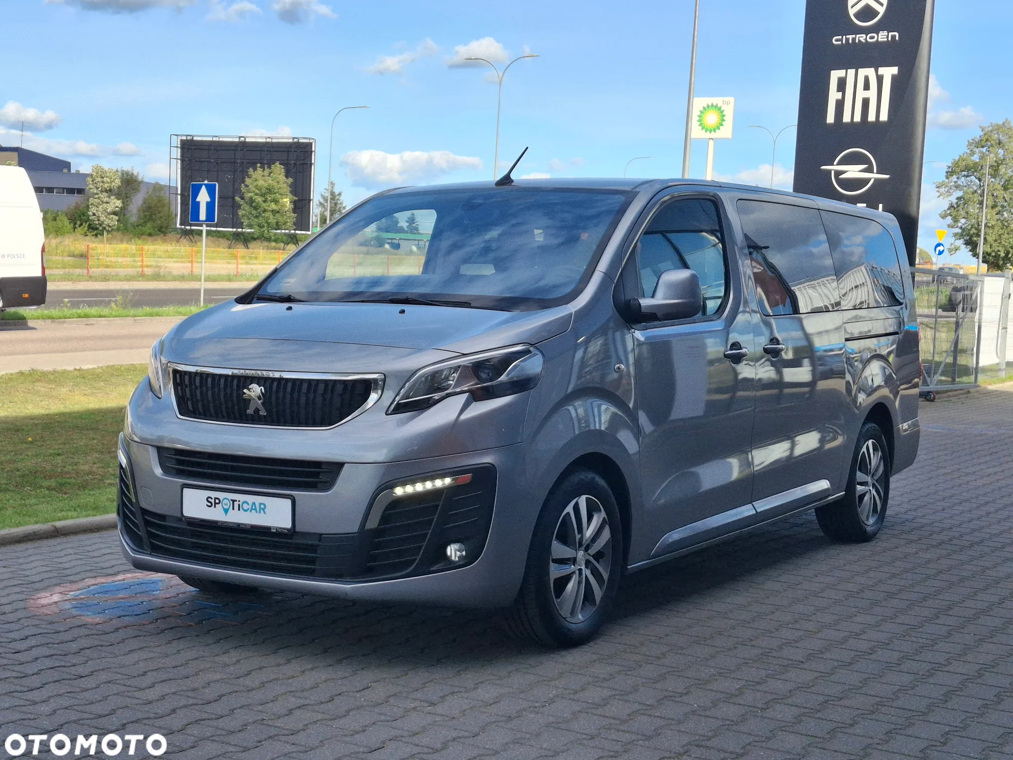 Peugeot Traveller 2.0 BlueHDi Long Business - 3