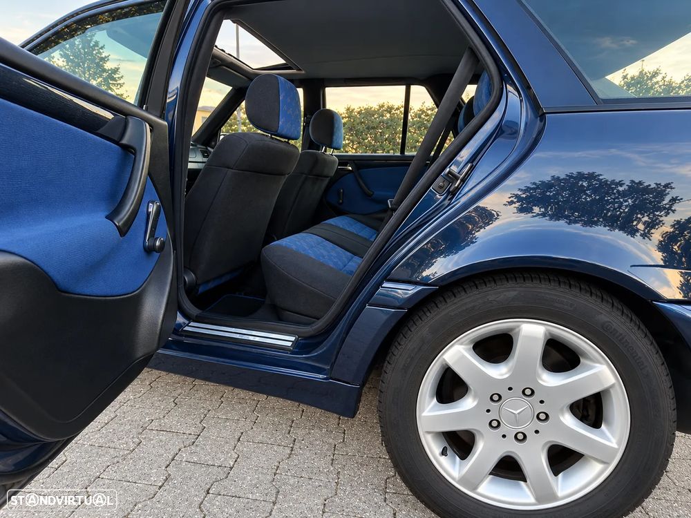 Mercedes-Benz C 220 1999 photo 5