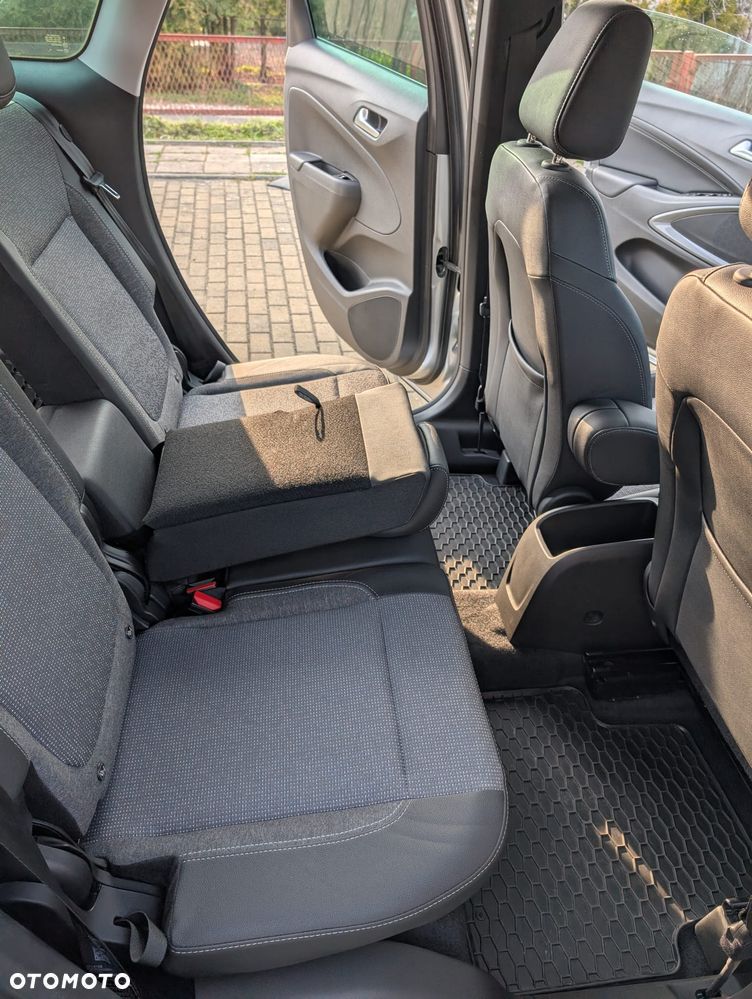 Opel Crossland X - 24