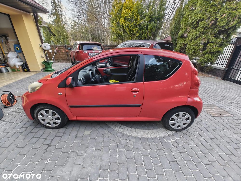 Peugeot 107 1.0 Trendy - 9