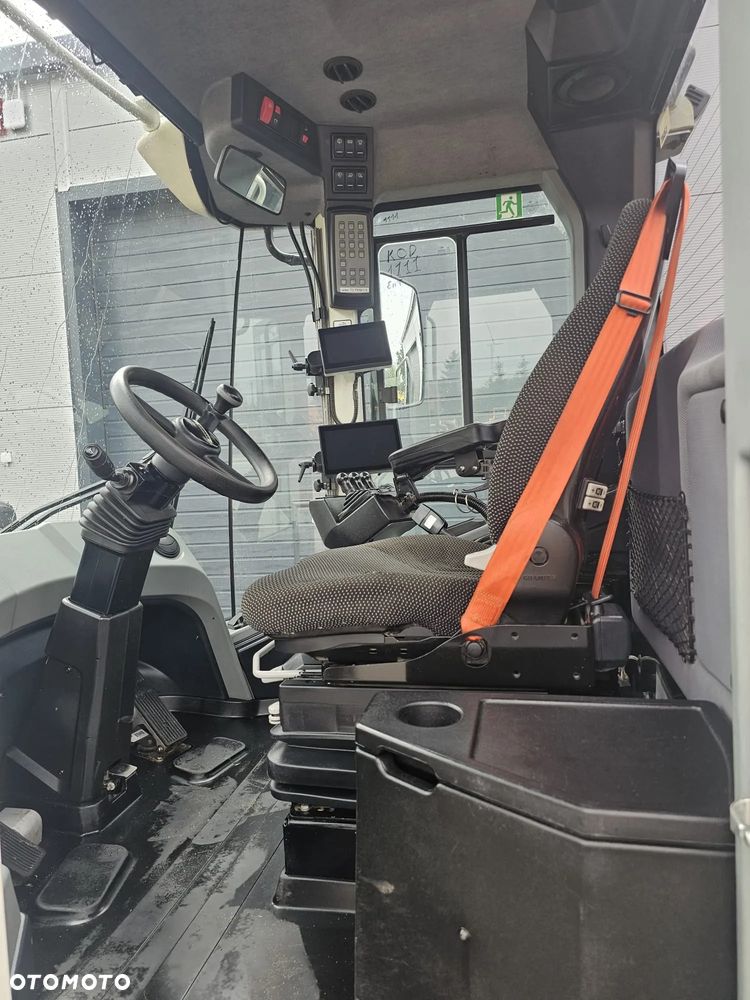 Liebherr L 550 XPower 2023 - 13