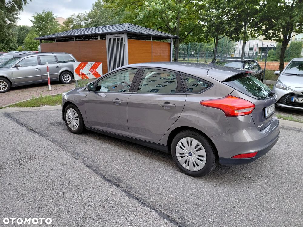 Ford Focus 1.6 Trend - 5