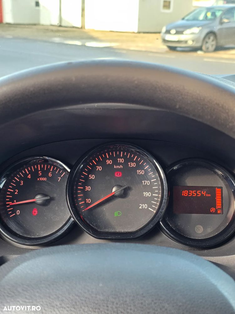 Dacia Lodgy 1.5 dCi 90 CP Ambiance - 7