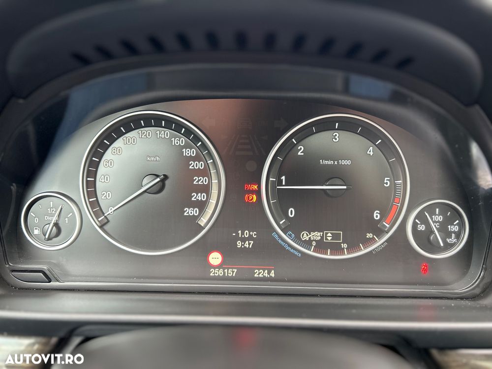 BMW Seria 5 520d Luxury Line - 15