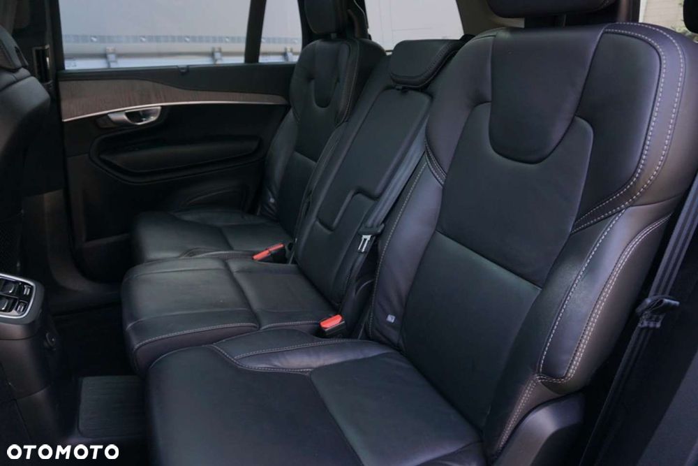 Volvo XC 90 - 18