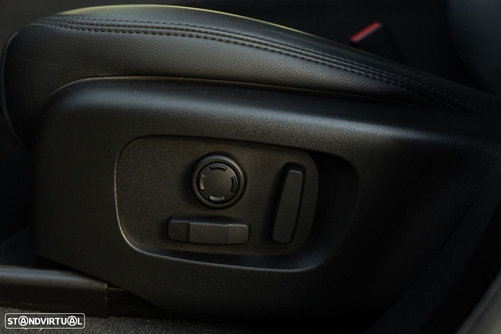 Land Rover Range Rover Velar 2.0 P400e AWD HSE - 40