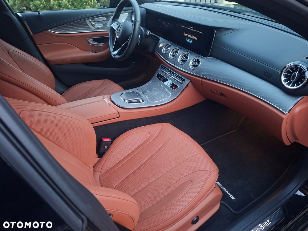 Mercedes-Benz CLS 300 d 4-Matic AMG - 22