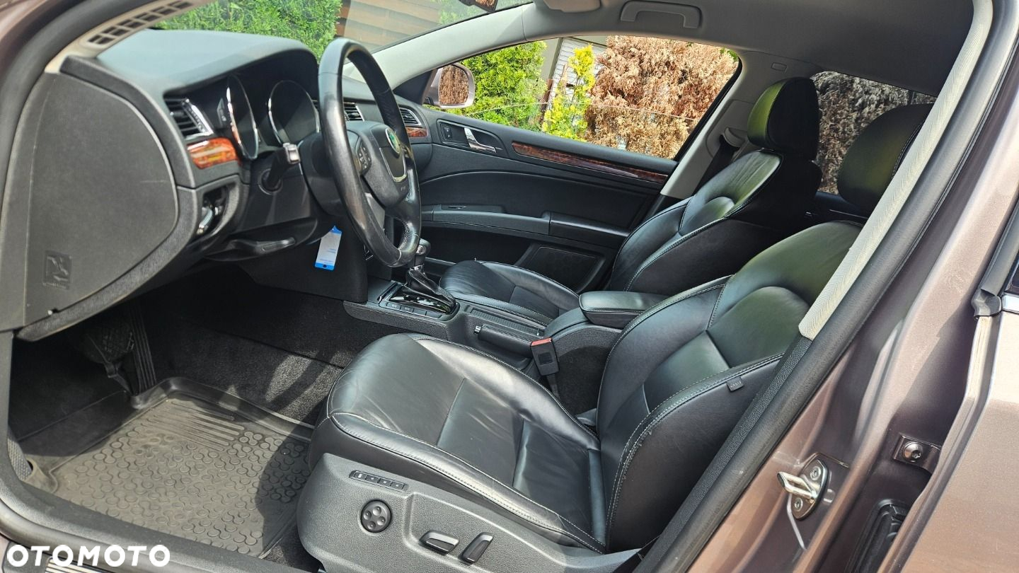 Skoda Superb Combi 1.8 TSI DSG Exclusive - 12