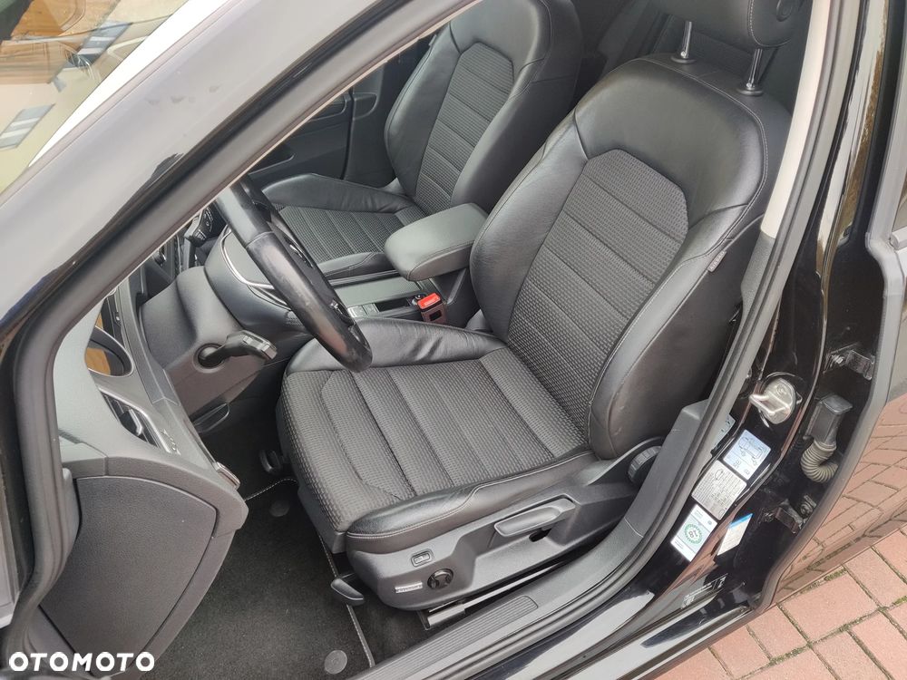 Volkswagen Golf Variant 1.6 TDI BlueMotion Technology DSG Comfortline - 20