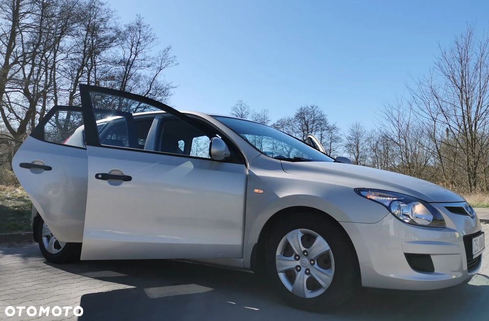 Hyundai i30 1.4 Base - 3