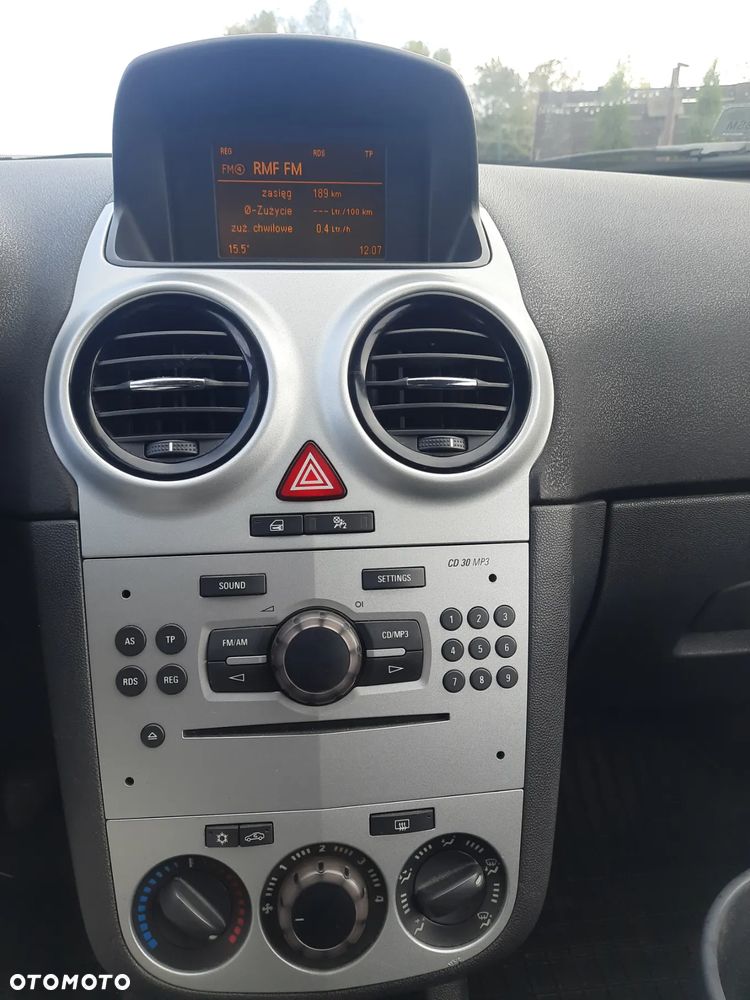 Opel Corsa ver-1-3-cdti-cosmo - 4