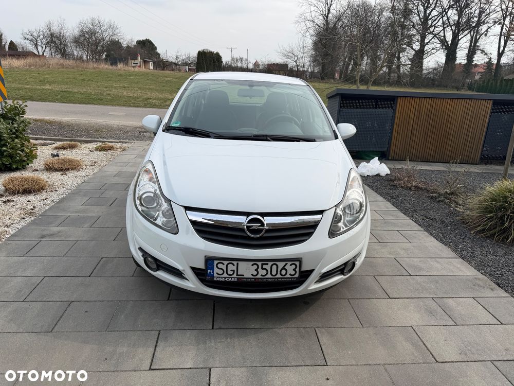 Opel Corsa 1.4 16V Cosmo - 4