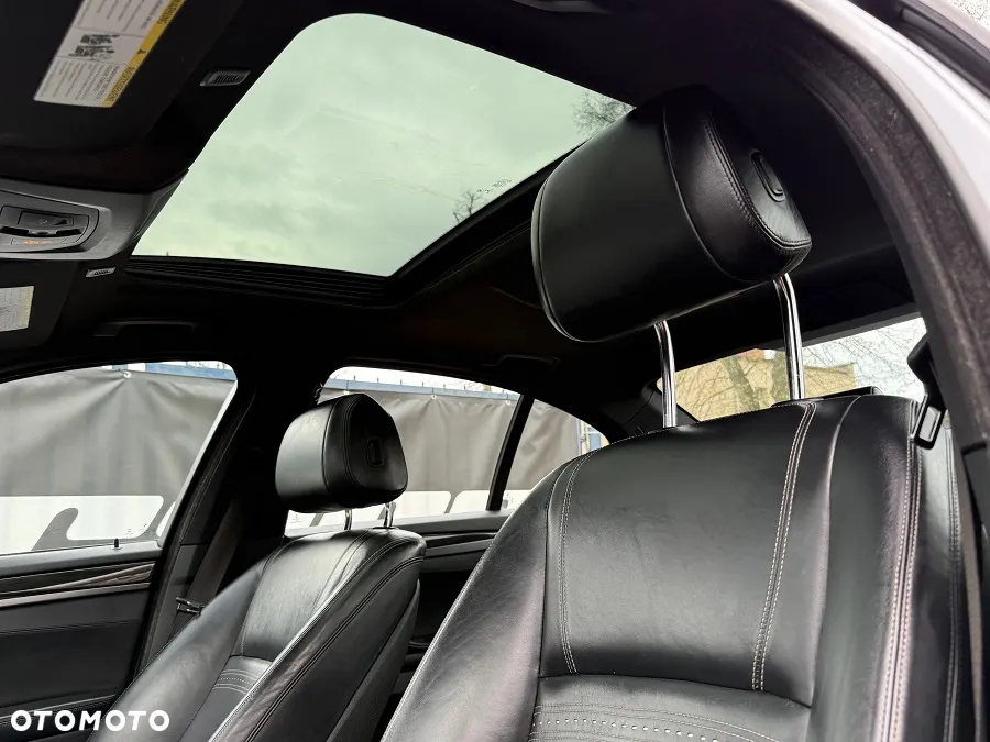 BMW Seria 5 528i xDrive - 19