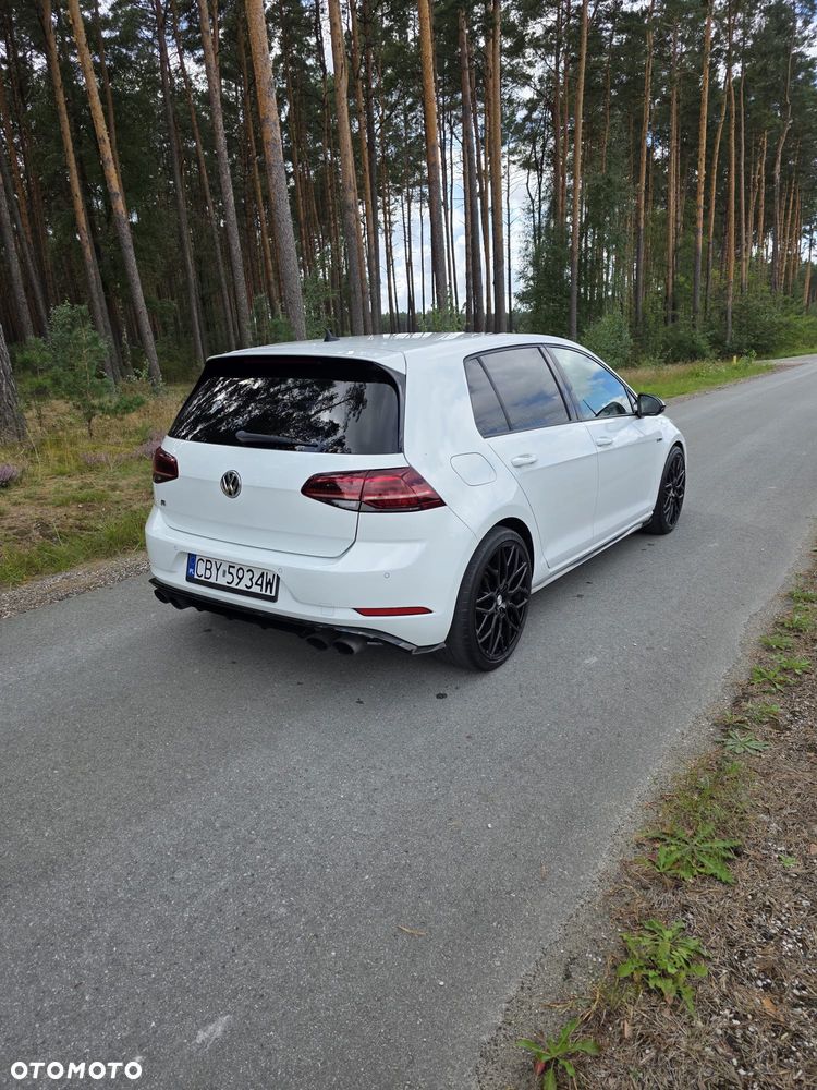 Volkswagen Golf - 6
