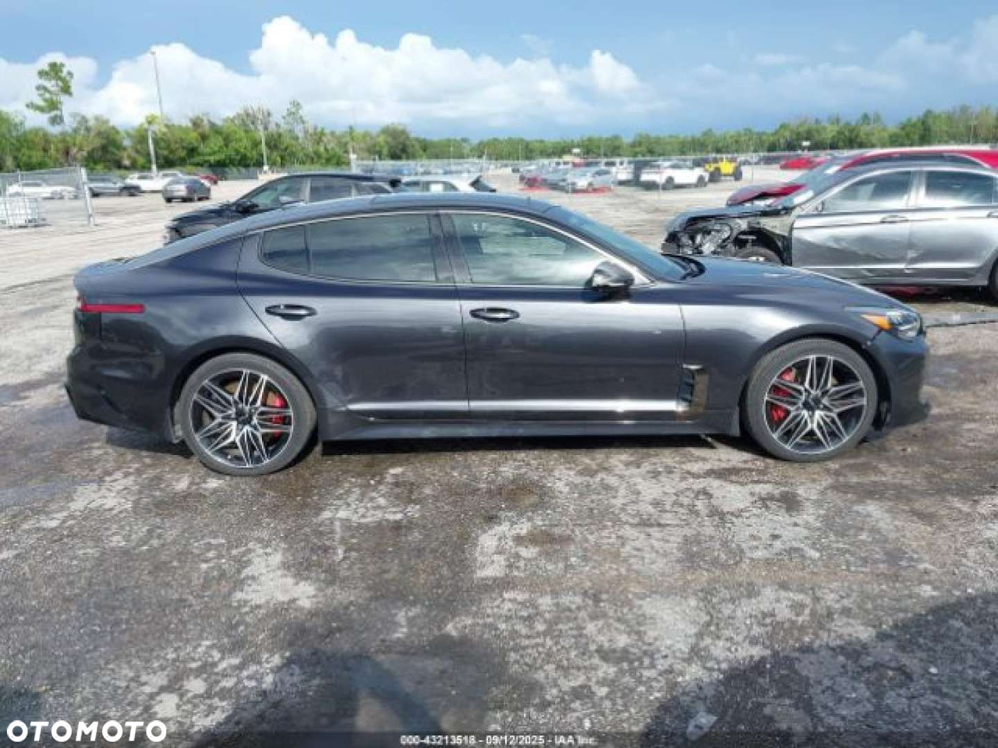 Kia Stinger - 7