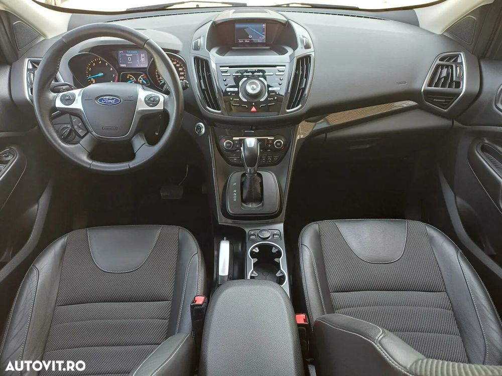 Ford Kuga - 13